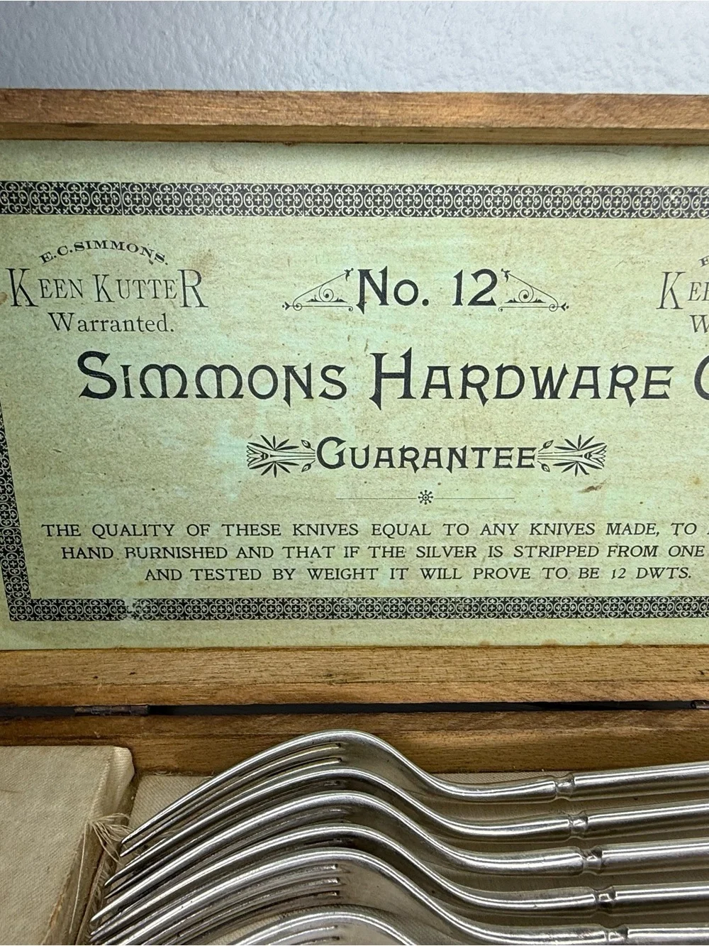 Vintage E.C. Simmons Keen Kutter No. 12 Pc Fork Knife Silverware Set w/ Wood Box